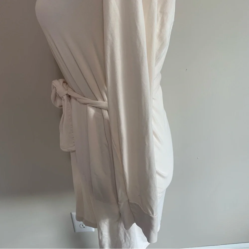 Pure Fiber Soft Sherpa Lounge Belted Hooded Robe - Picture 3 of 11